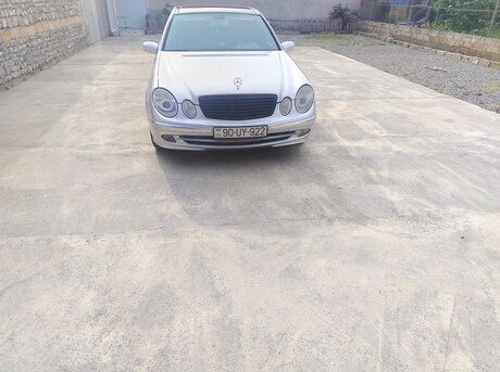 Mercedes E 220