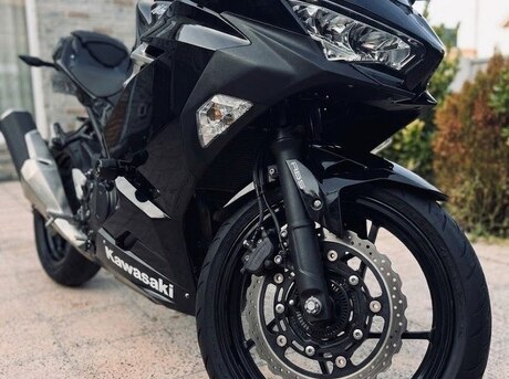 Kawasaki Ninja 400
