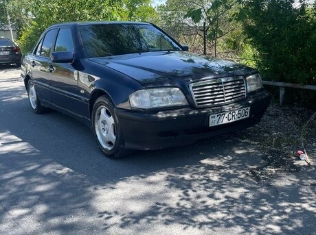 Mercedes C 180