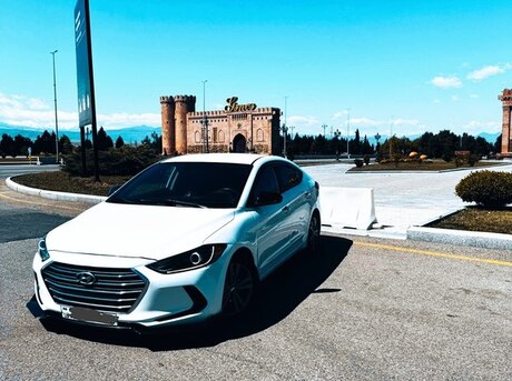 Hyundai Elantra