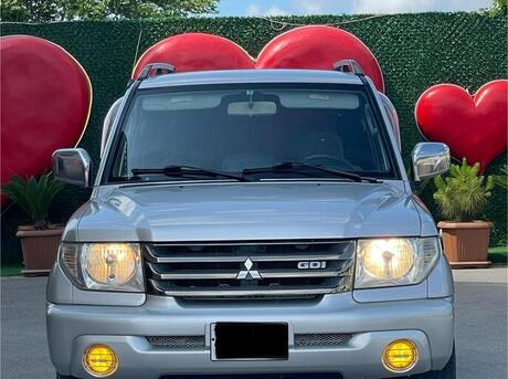 Mitsubishi Pajero io