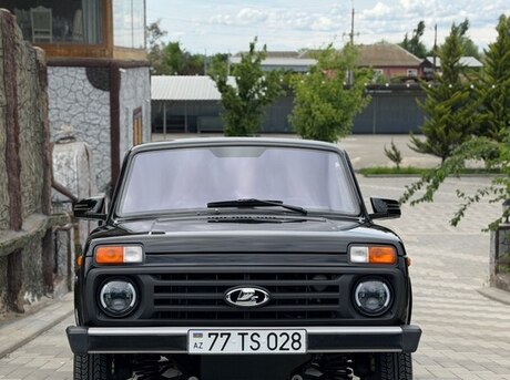 LADA (VAZ) Niva