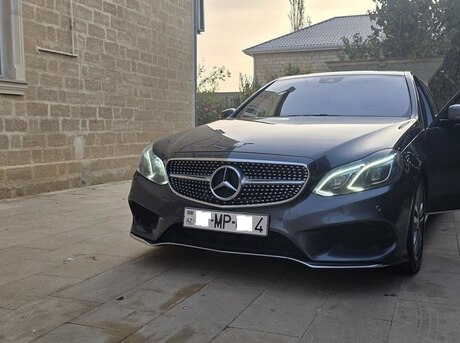 Mercedes E 220