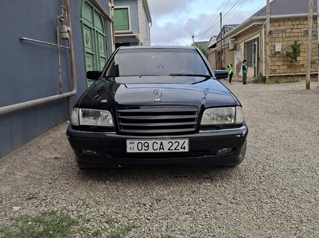 Mercedes C 240