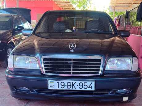 Mercedes C 180