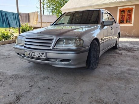 Mercedes 190