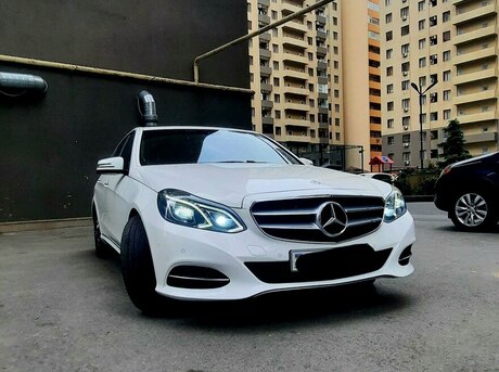 Mercedes E 220