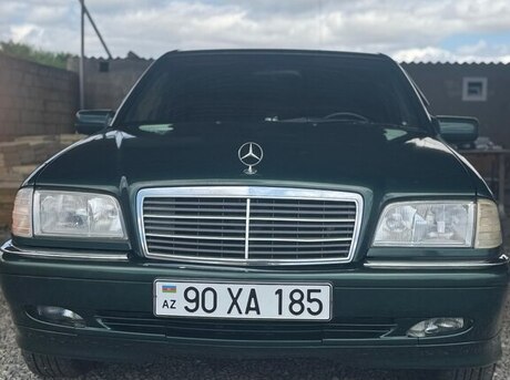 Mercedes C 200