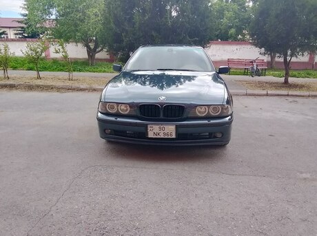 BMW 525