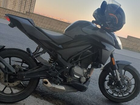 CFMOTO 300 NK