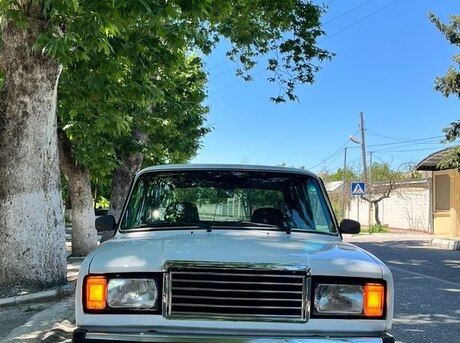 LADA (VAZ) 2107