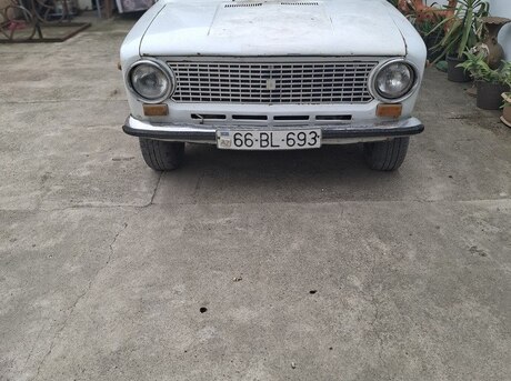 LADA (VAZ) 21011