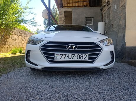 Hyundai Elantra