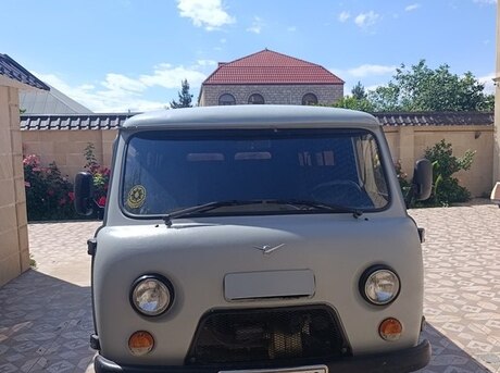 UAZ 3303