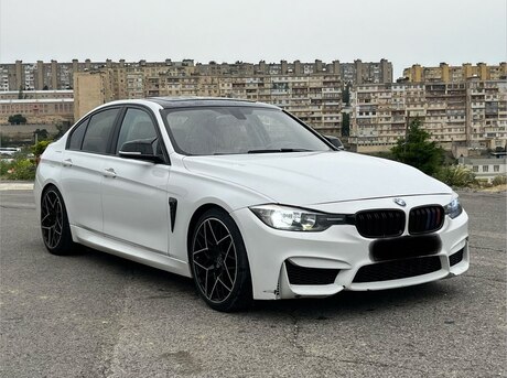 BMW 330