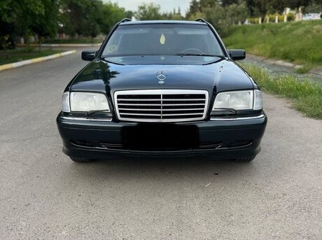 Mercedes C 220