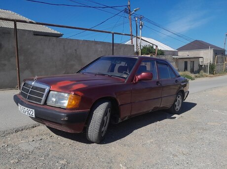Mercedes 190
