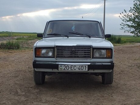 LADA (VAZ) 2107