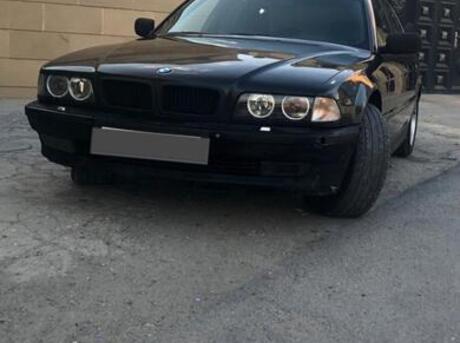 BMW 750