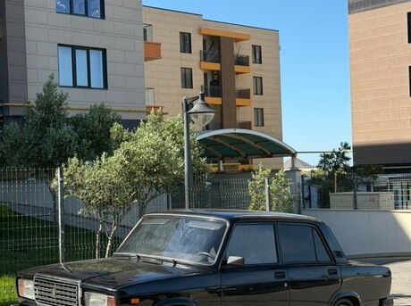 LADA (VAZ) 2107