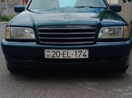 Mercedes C 200