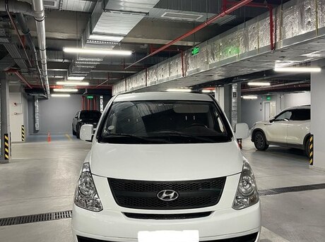 Hyundai H-1