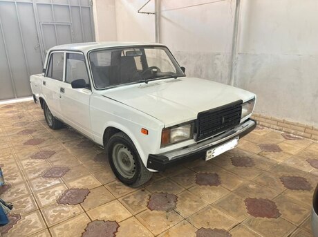 LADA (VAZ) 2107