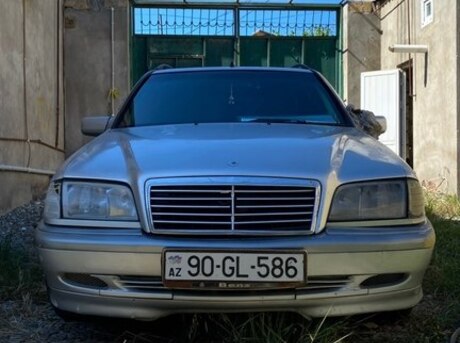 Mercedes C 180