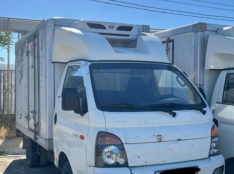 Hyundai H 100
