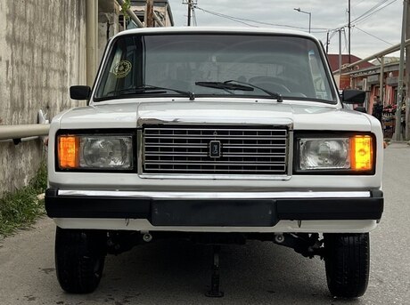 LADA (VAZ) 2107
