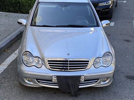 Mercedes C 230