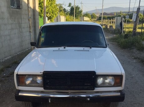 LADA (VAZ) 2107