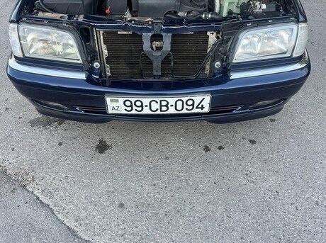 Mercedes C 240