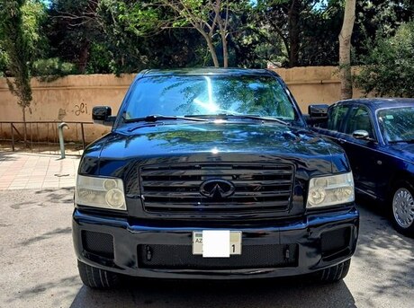 Infiniti QX56