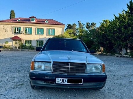 Mercedes 190