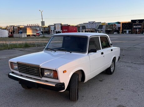 LADA (VAZ) 2107