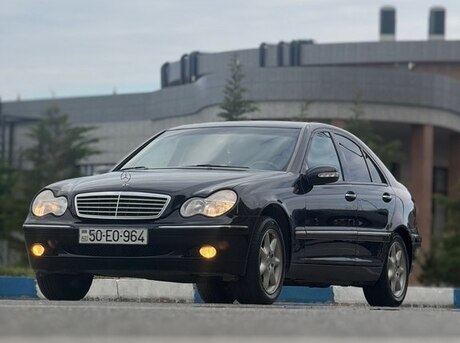 Mercedes C 240
