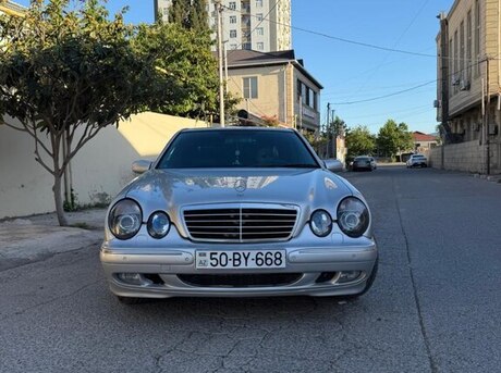 Mercedes E 320