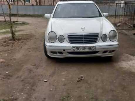 Mercedes E 320