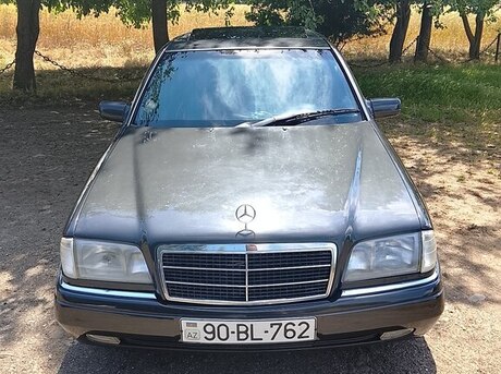 Mercedes C 220