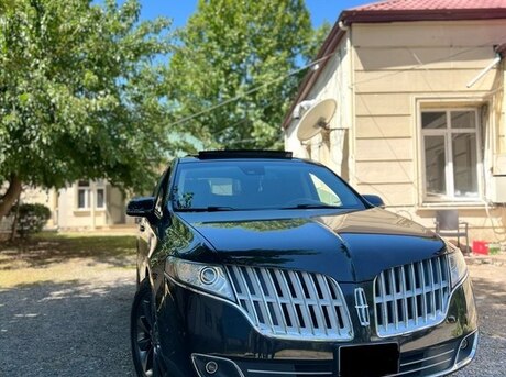 Lincoln MKT