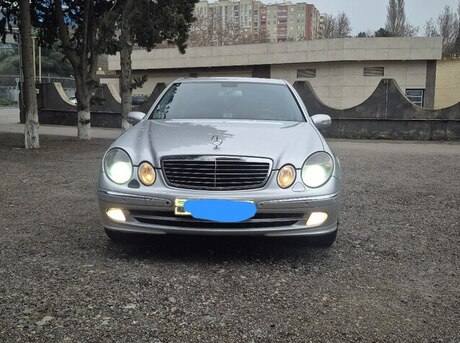 Mercedes E 270