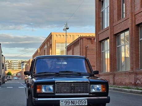 LADA (VAZ) 2107