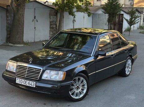 Mercedes E 220