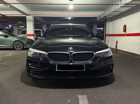 BMW 530e