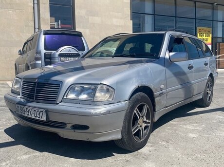 Mercedes C 220