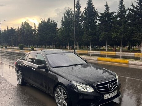 Mercedes E 220