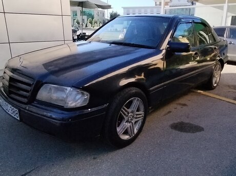 Mercedes C 180