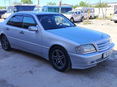 Mercedes C 220