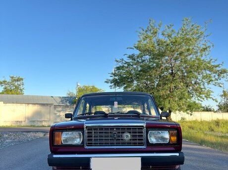 LADA (VAZ) 2107